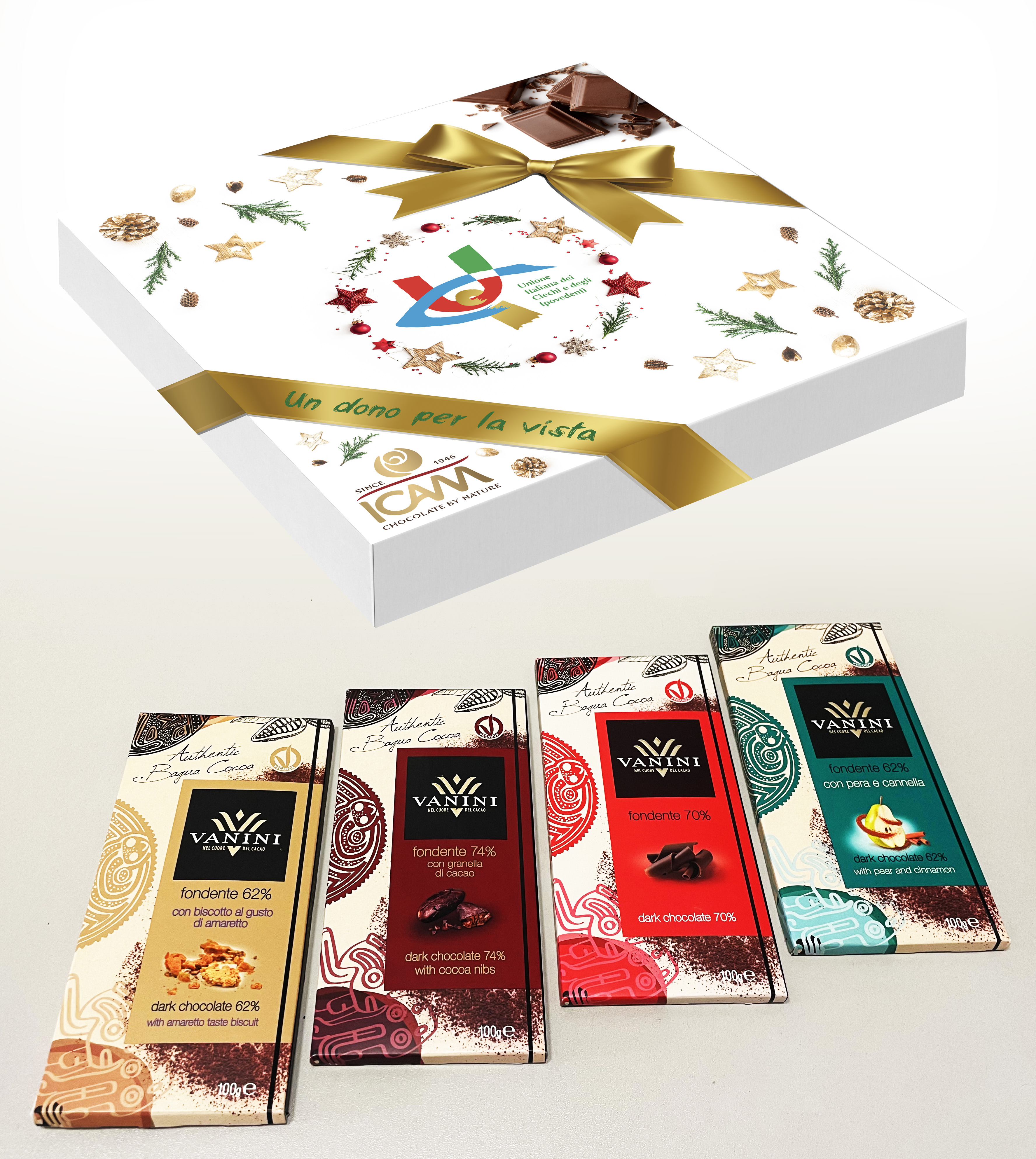 In alto la confezione da quattro tavolette di cioccolato di colore bianco che presenta il logo dell'UICI, il motto "Un dono per la vista", il marchio ICAM, alcuni quadratini di cioccolato e decorazioni in tema natalizio; in basso le quattro tavolette nelle varietà proposte.